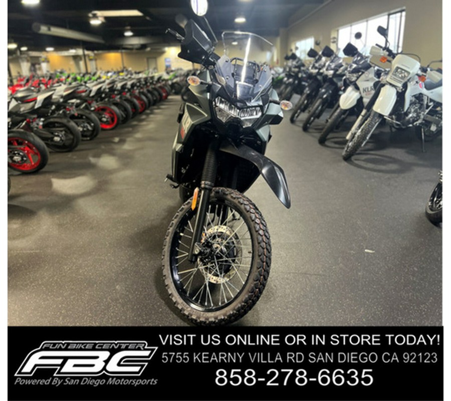 2025 Kawasaki KLR650 Metallic Matte Old School Green