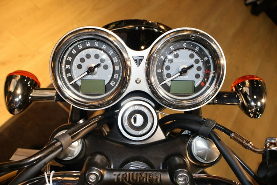 2025 Triumph Bonneville T120 black Graphite / Matte Graphite