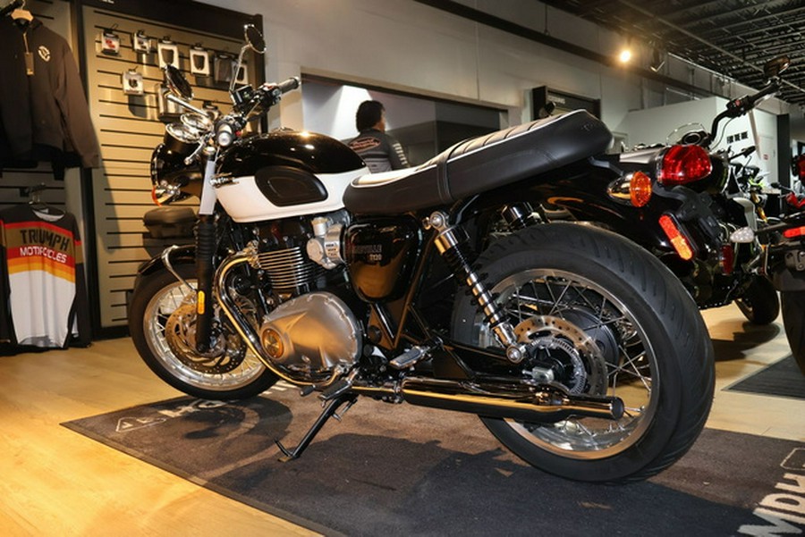 2025 Triumph Bonneville T120 black Graphite / Matte Graphite