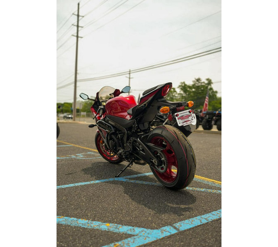 2025 Suzuki GSX-R1000