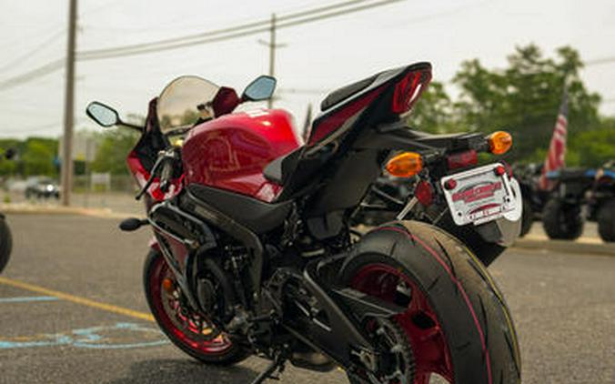 2025 Suzuki GSX-R1000