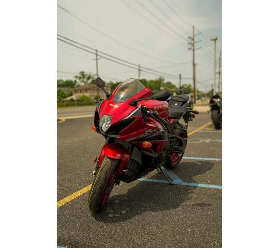 2025 Suzuki GSX-R1000