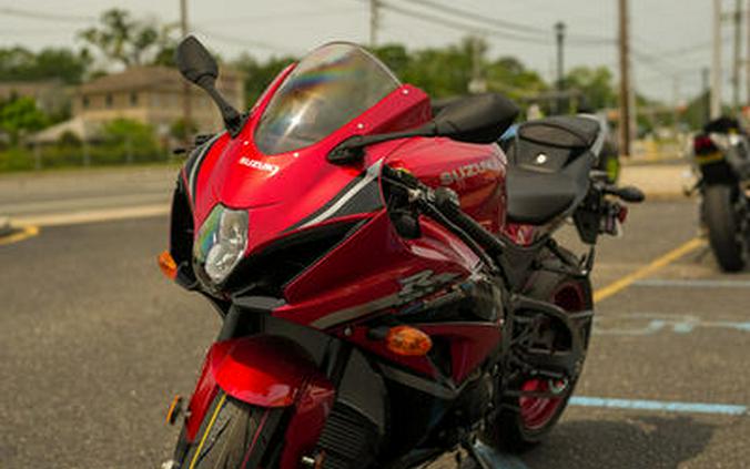 2025 Suzuki GSX-R1000
