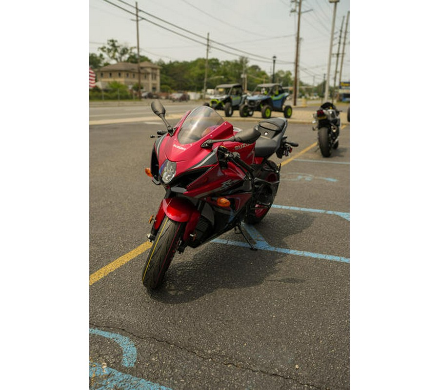 2025 Suzuki GSX-R1000
