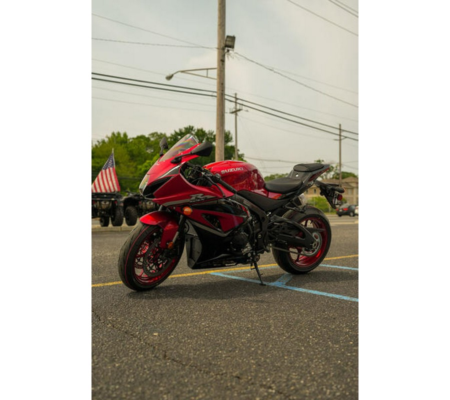 2025 Suzuki GSX-R1000