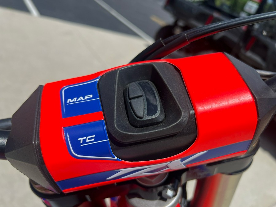 2025 Beta Motorcycles 450 RX