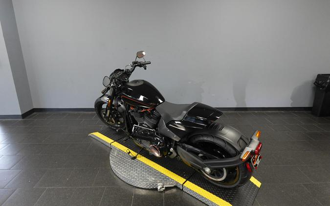 2019 Harley-Davidson FXDR 114 Black Denim