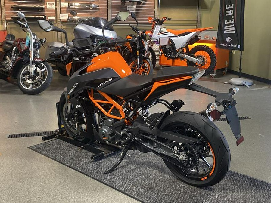 2023 KTM 390 Duke