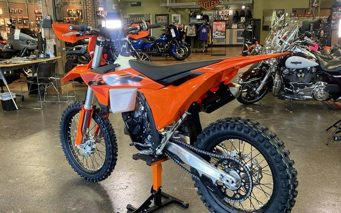 2025 KTM XC 125