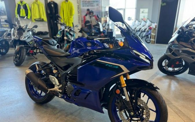 2025 Yamaha YZF R3 ABS