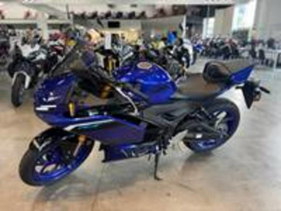2025 Yamaha YZF R3 ABS