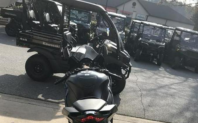 2025 Kawasaki ZX1002LSFAN