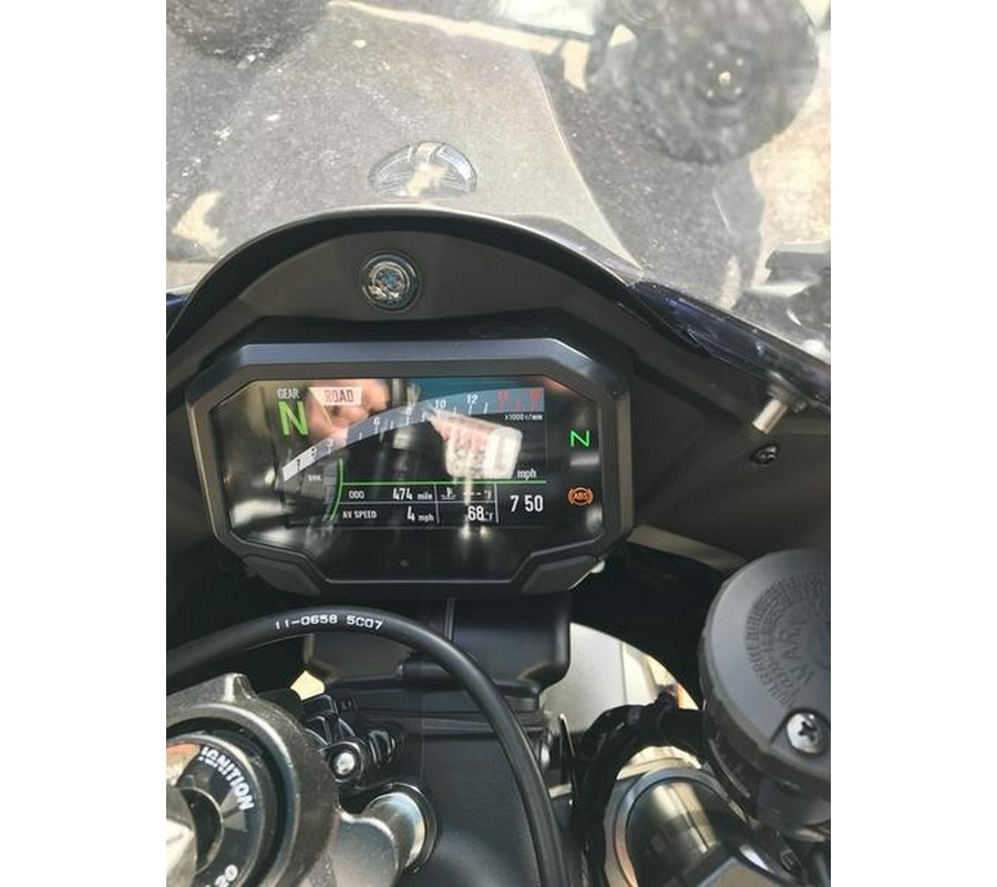 2025 Kawasaki ZX1002LSFAN