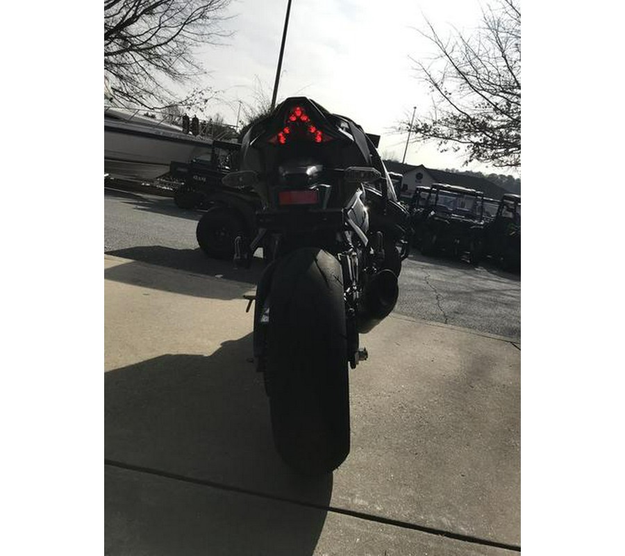 2025 Kawasaki ZX1002LSFAN