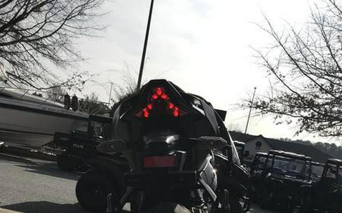 2025 Kawasaki ZX1002LSFAN