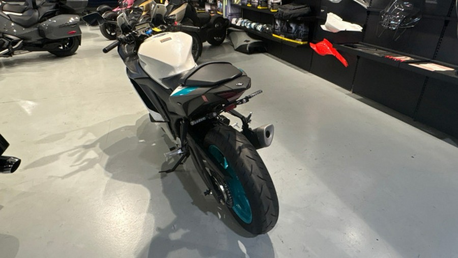 2024 Yamaha YZF R3 ABS