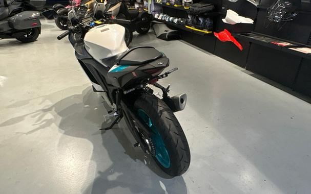 2024 Yamaha YZF R3 ABS