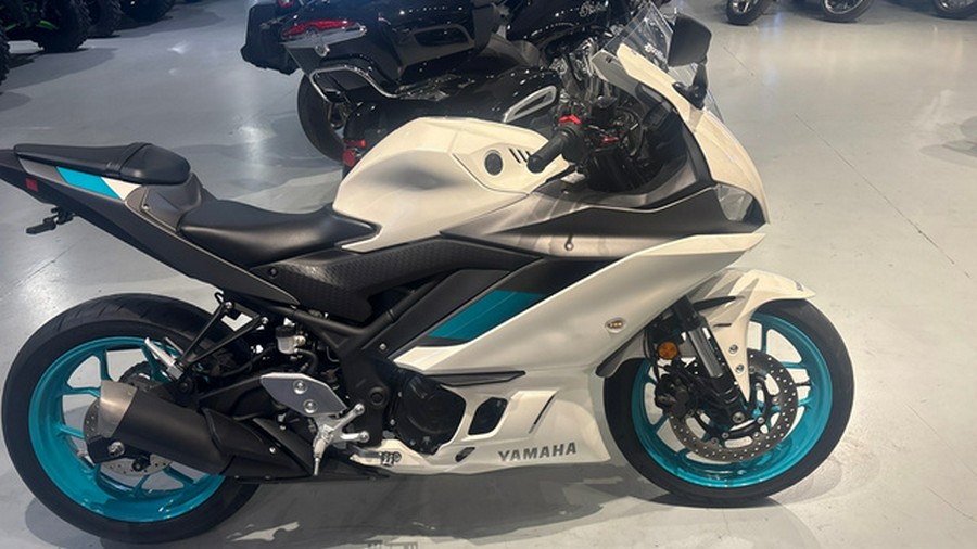 2024 Yamaha YZF R3 ABS