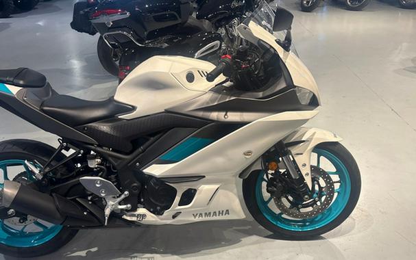 2024 Yamaha YZF R3 ABS