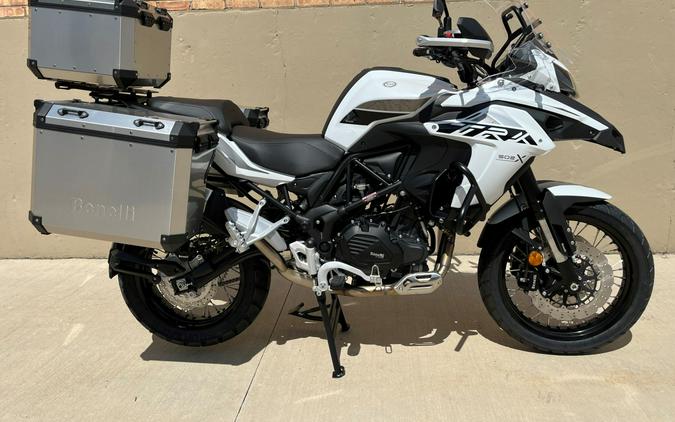 2021 Benelli TRK502X Review (14 Fast Facts for Adventure Touring)