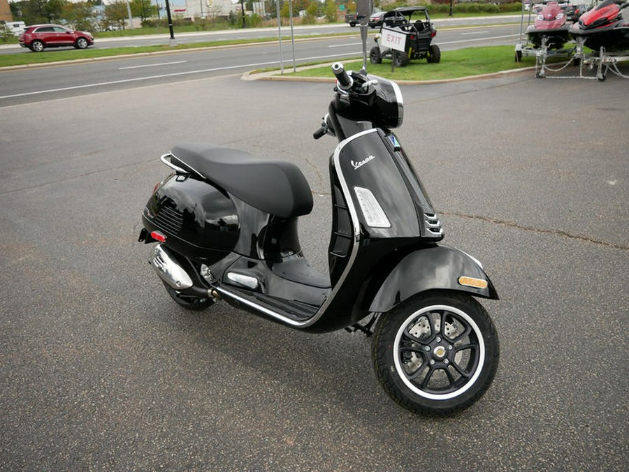 2023 Vespa GTS Super 300