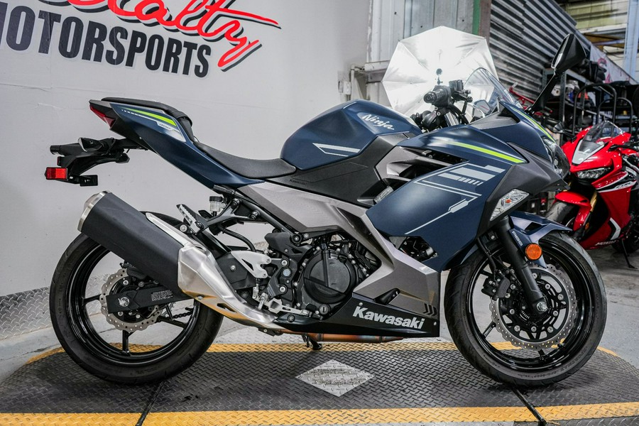 2022 Kawasaki Ninja 400 ABS