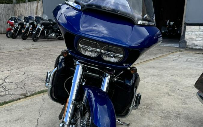 2015 Harley-Davidson CVO Road Glide Ultra Abyss Blue/Sapphire wi