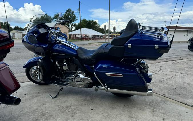 2015 Harley-Davidson CVO Road Glide Ultra Abyss Blue/Sapphire wi