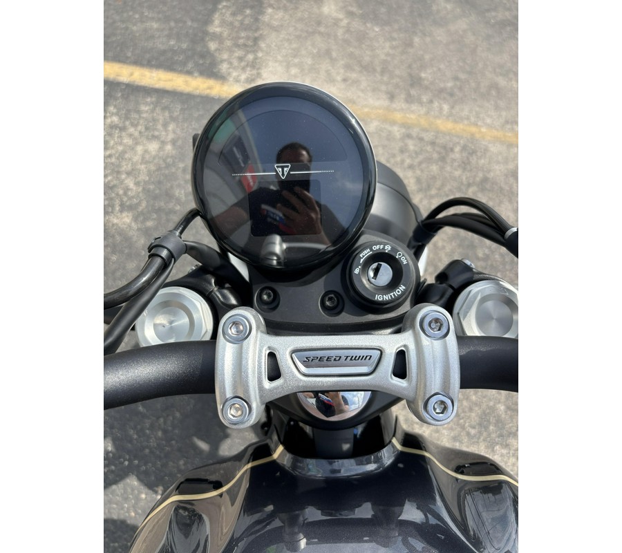 2025 Triumph Speed Twin 900