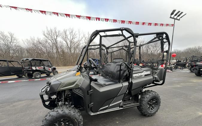 2026 Honda Pioneer 700-4 Deluxe