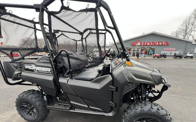 2026 Honda Pioneer 700-4 Deluxe