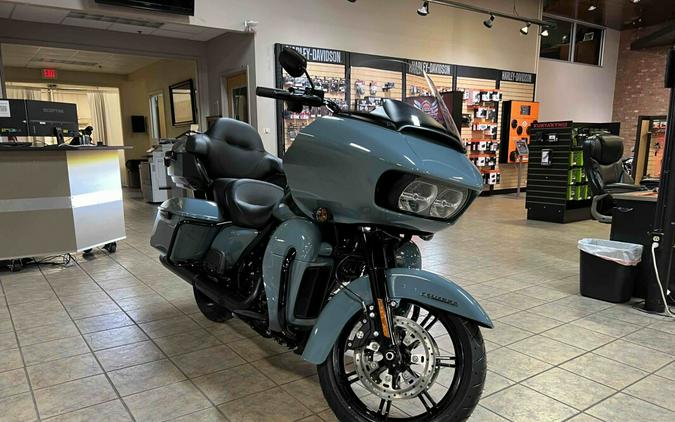 2024 Harley-Davidson Road Glide Limited Sharkskin Blue