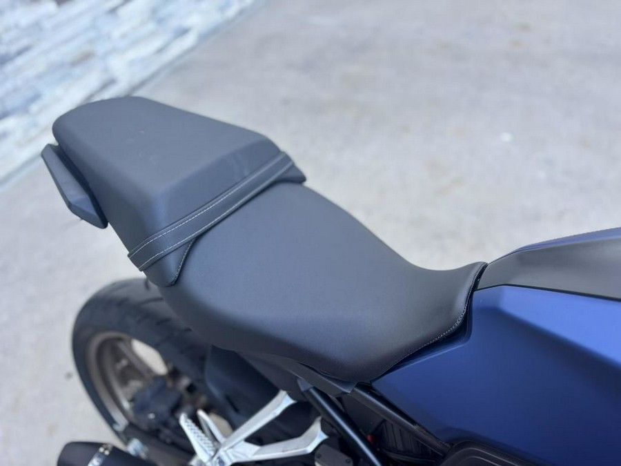 2022 Honda® CBR300R ABS