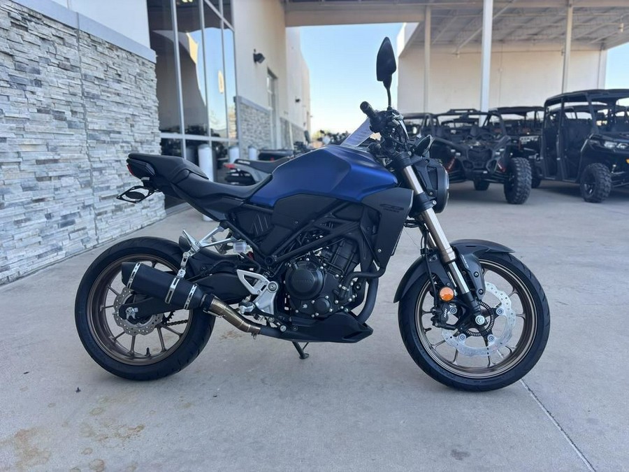 2022 Honda® CBR300R ABS