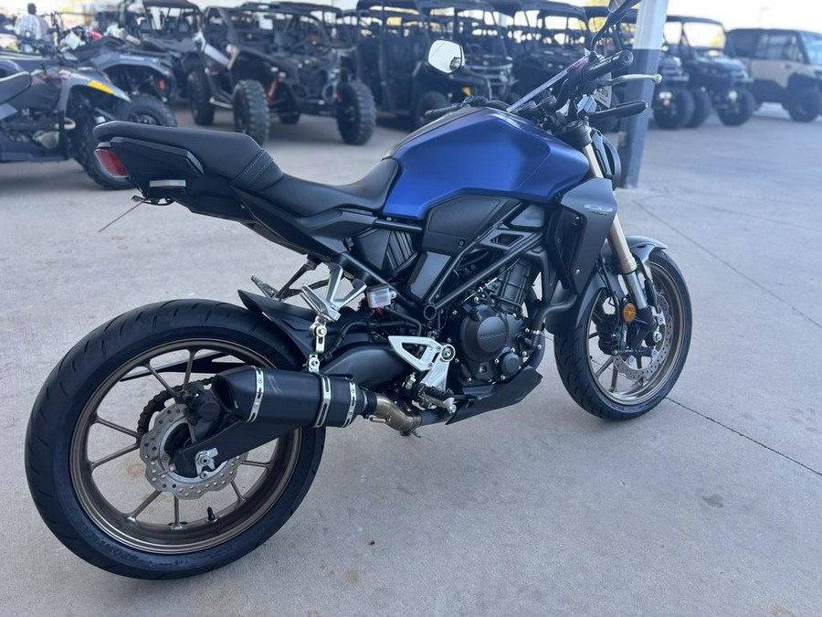 2022 Honda® CBR300R ABS