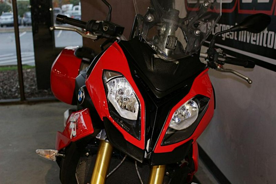 2016 BMW S 1000 XR Racing Red