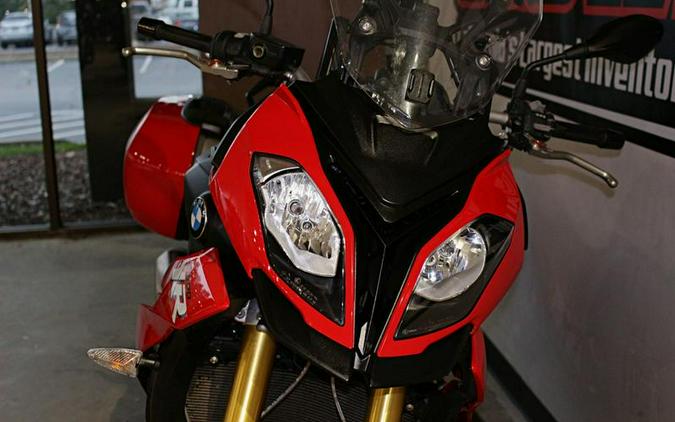 2016 BMW S 1000 XR Racing Red