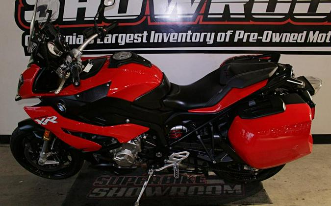 2016 BMW S 1000 XR Racing Red