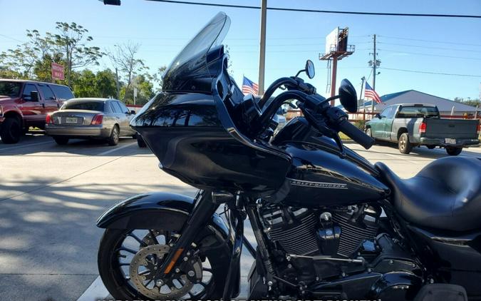 2018 Harley-Davidson® Road Glide® Special