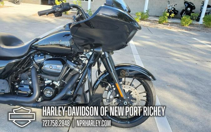 2018 Harley-Davidson® Road Glide® Special