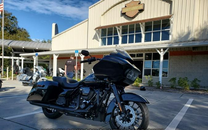 2018 Harley-Davidson® Road Glide® Special