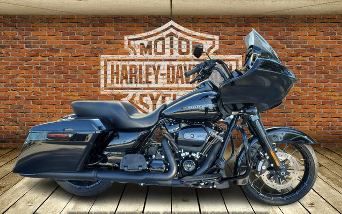 2018 Harley-Davidson® Road Glide® Special