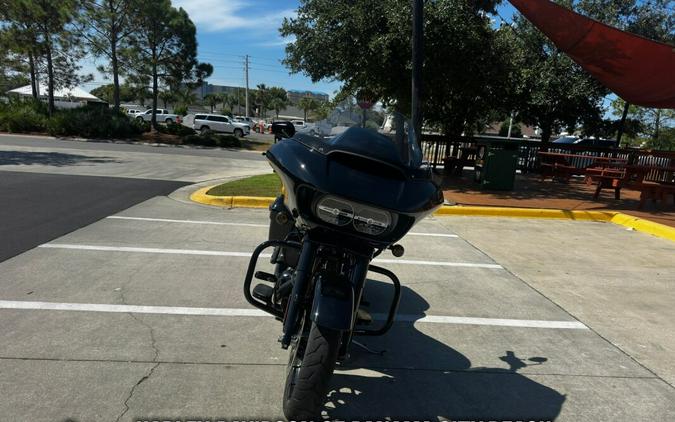 2018 Harley-Davidson® Road Glide® Special