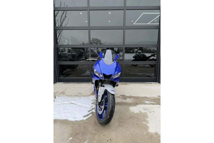 2020 Yamaha YZF R3 Monster Energy Yamaha MotoGP Edition