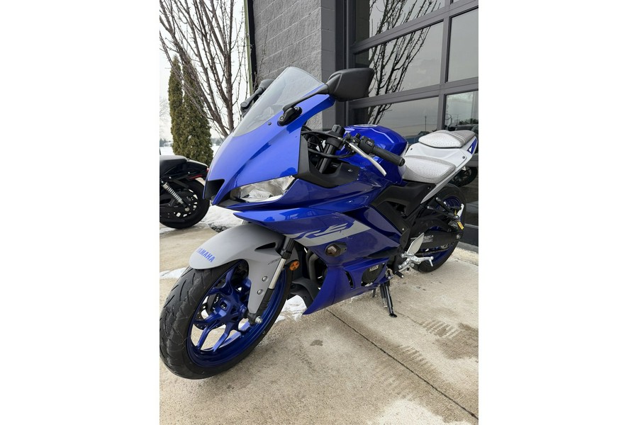 2020 Yamaha YZF R3 Monster Energy Yamaha MotoGP Edition