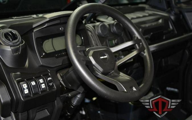 2025 Can-Am Defender PRO Limited HD10