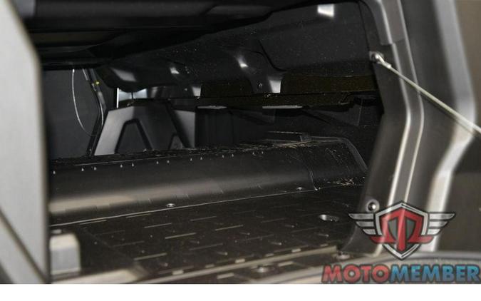 2025 Can-Am Defender PRO Limited HD10