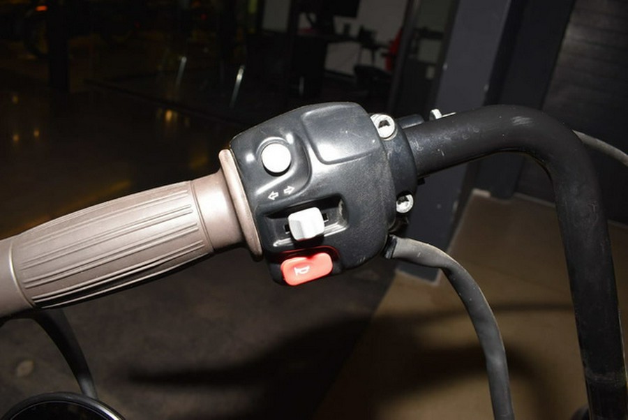 2019 Triumph 85574