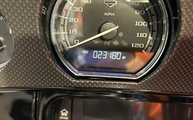 2015 H-D FLHTKSE CVO Ultra Limited 110ci