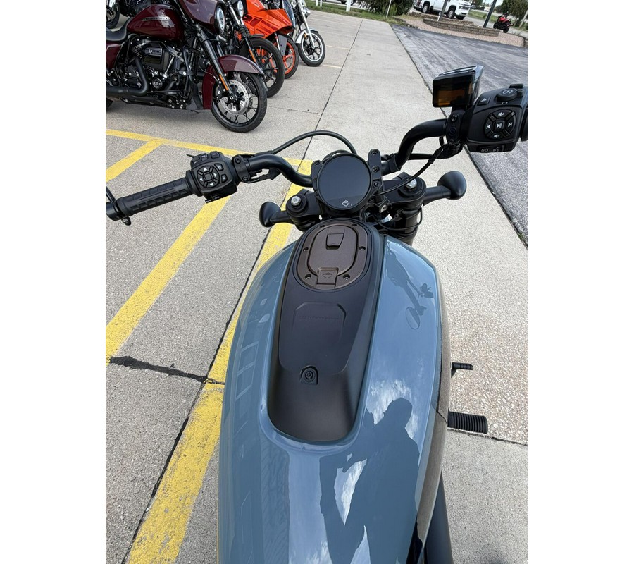 2024 Harley-Davidson® Sportster® S Sharkskin Blue
